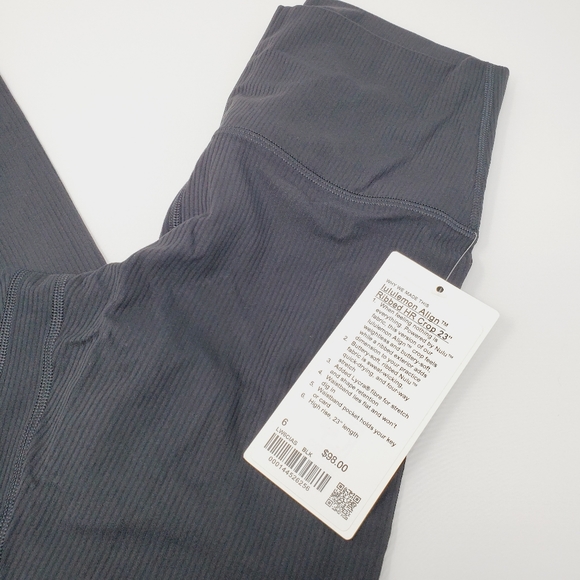 [ NWT ] Size 6 Lululemon Align Ribbed Crop Black HR High Rise - Picture 2 of 5
